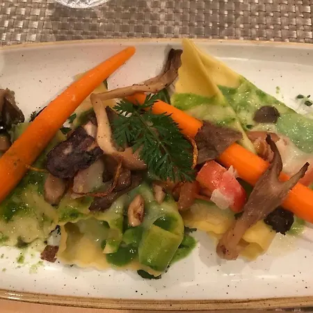 Schwarzwaelder Hof * אכרן